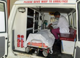 ارائه خدمات صحی عاجل قبل از انتقال مریض توسط امبولانس